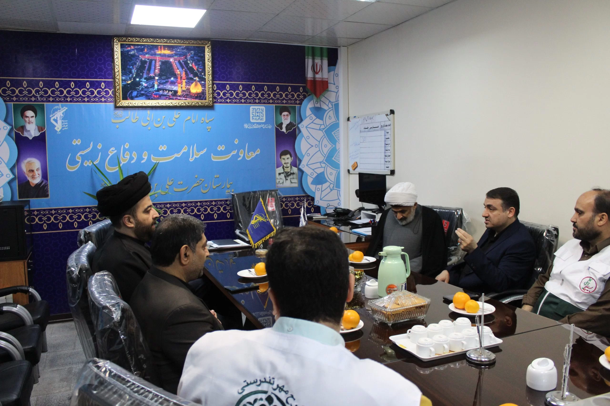 دیدار دادستان قم با خانواده محترم یکی از زندانیان استان در ماه مبارک رمضان 26 IMG 9236 scaled 1